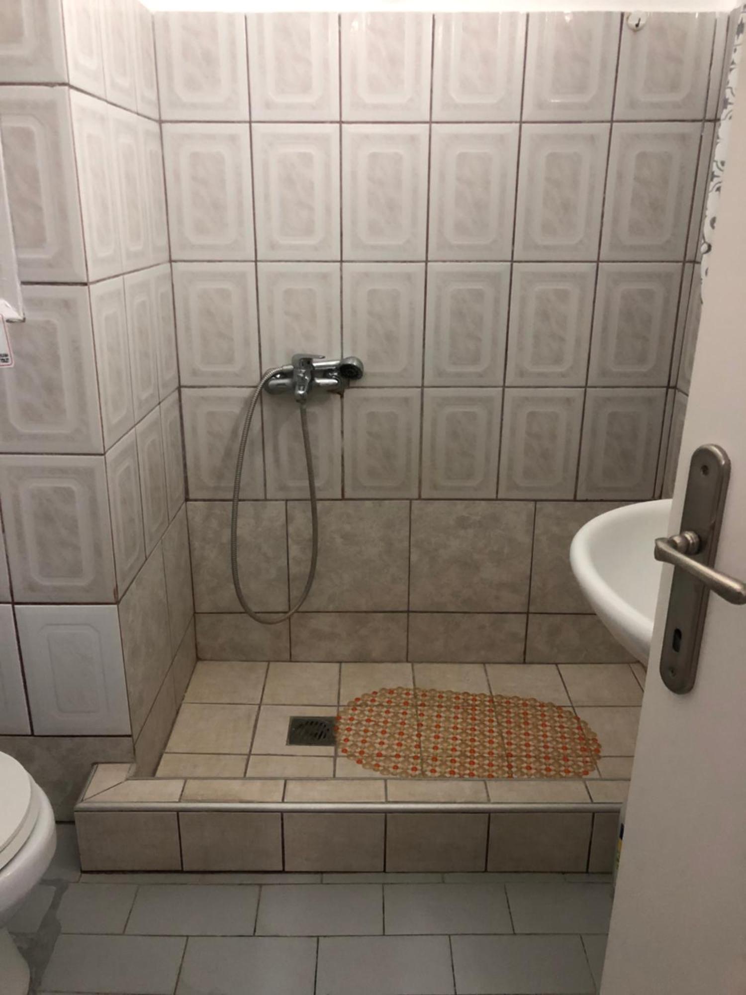 Nikos Rooms Nea Peramos  Ngoại thất bức ảnh
